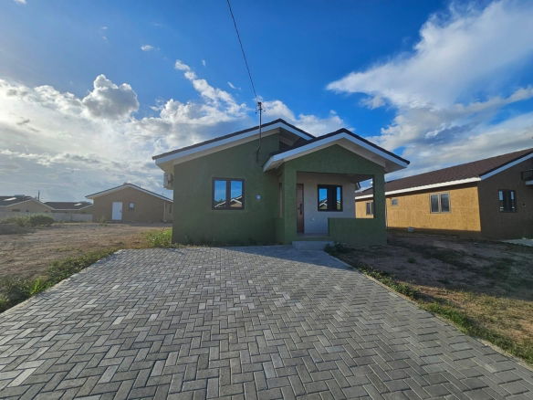 First image of 476 Oak Estate in Bernard Lodge, St. Catherine, Jamaica - property is For Rent