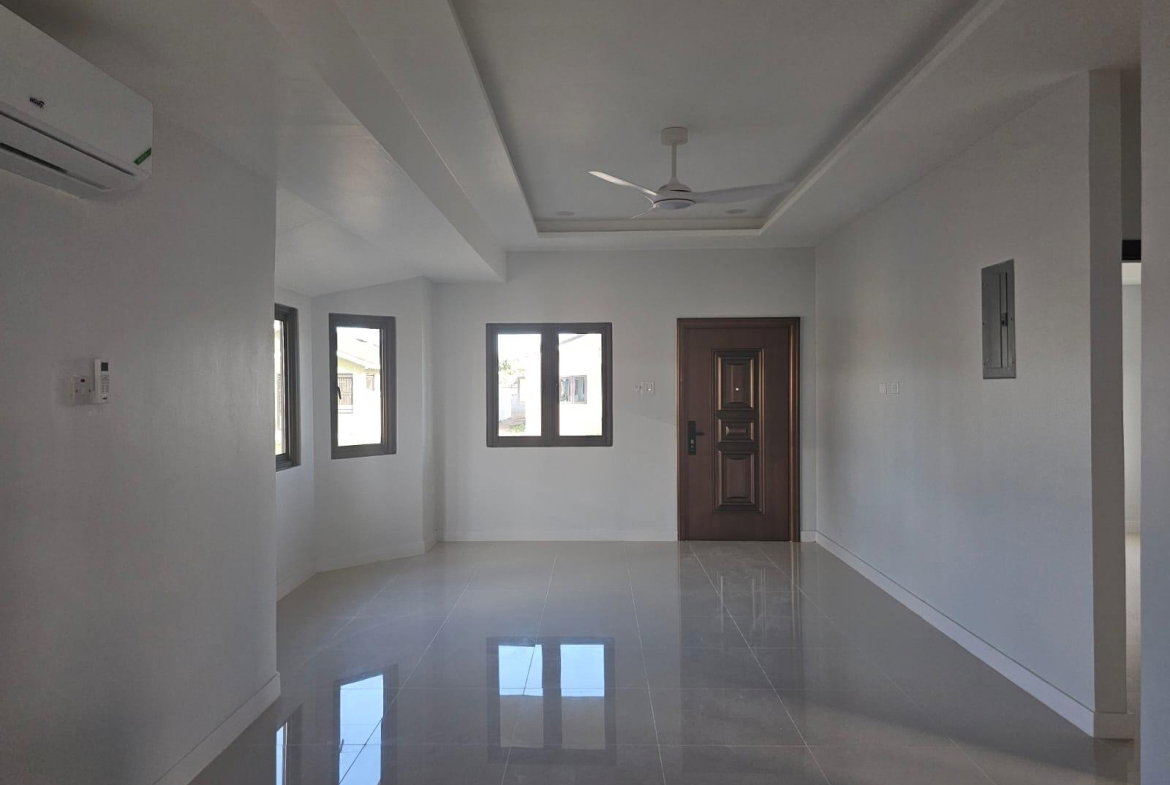 Seventh image of 476 Oak Estate in Bernard Lodge, St. Catherine, Jamaica - property is For Rent