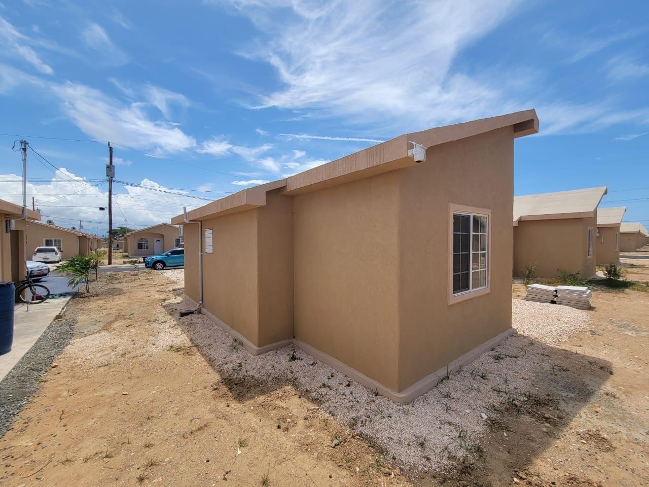 Fourteenth image of 6-483 Quartz Avenue, Phoenix pa in Phoenix Park, St. Catherine, Jamaica - property is For Rent