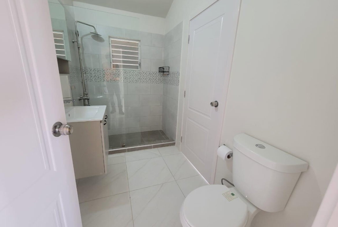 Fourth image of 6-483 Quartz Avenue, Phoenix pa in Phoenix Park, St. Catherine, Jamaica - property is For Rent