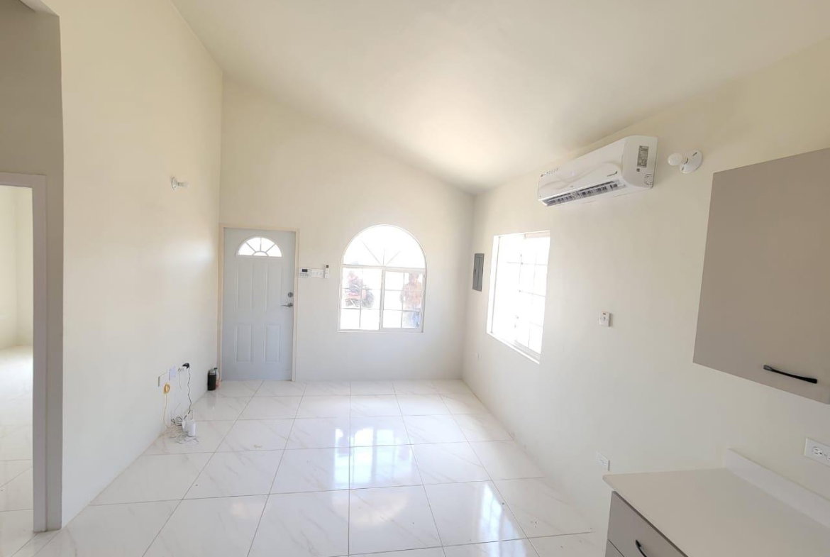 Fifth image of 6-483 Quartz Avenue, Phoenix pa in Phoenix Park, St. Catherine, Jamaica - property is For Rent