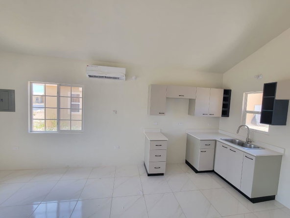 Seventh image of 6-483 Quartz Avenue, Phoenix pa in Phoenix Park, St. Catherine, Jamaica - property is For Rent