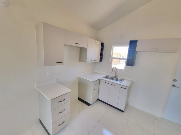 Ninth image of 6-483 Quartz Avenue, Phoenix pa in Phoenix Park, St. Catherine, Jamaica - property is For Rent