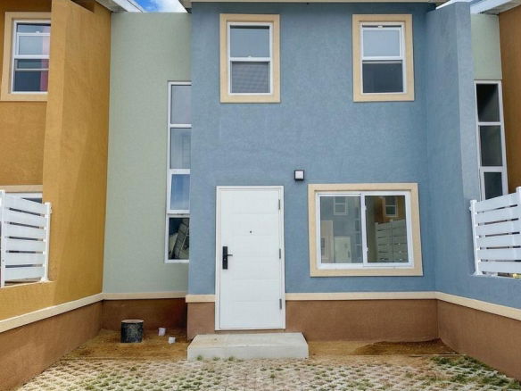 First image of 32 Chestercreek in Greater Portmore, St. Catherine, Jamaica - property is For Rent