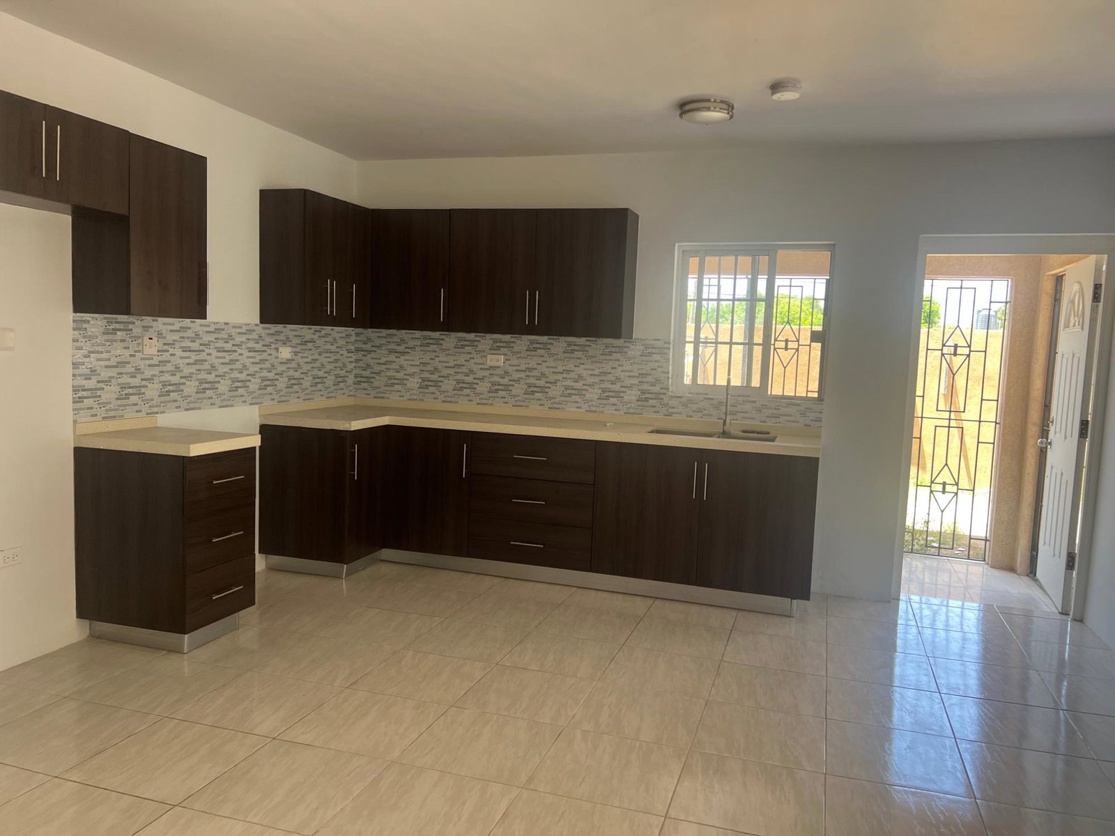 Eighth image of 125- Areca Palm Blend in Sandown Park, St. Catherine, Jamaica - property is For Rent