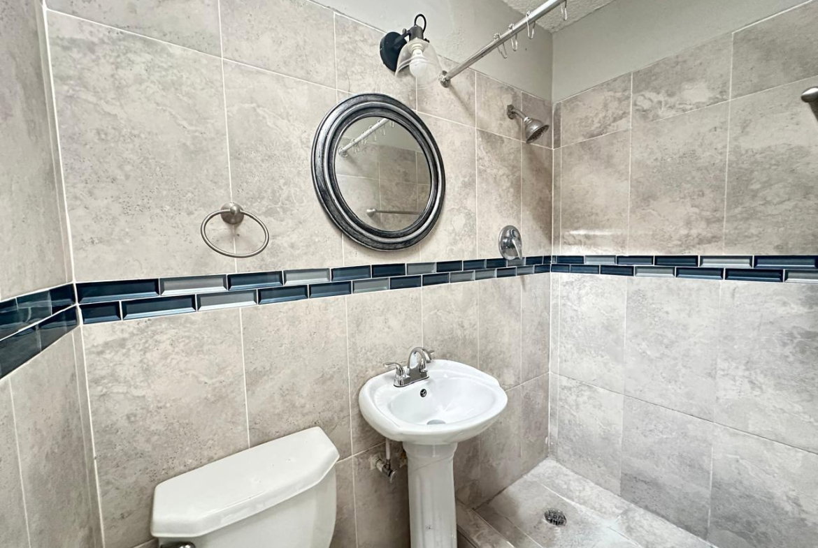 Tenth image of T/h #29-1 Seymour Kingston 6 in Kingston 6, St. Andrew, Jamaica - property is For Rent