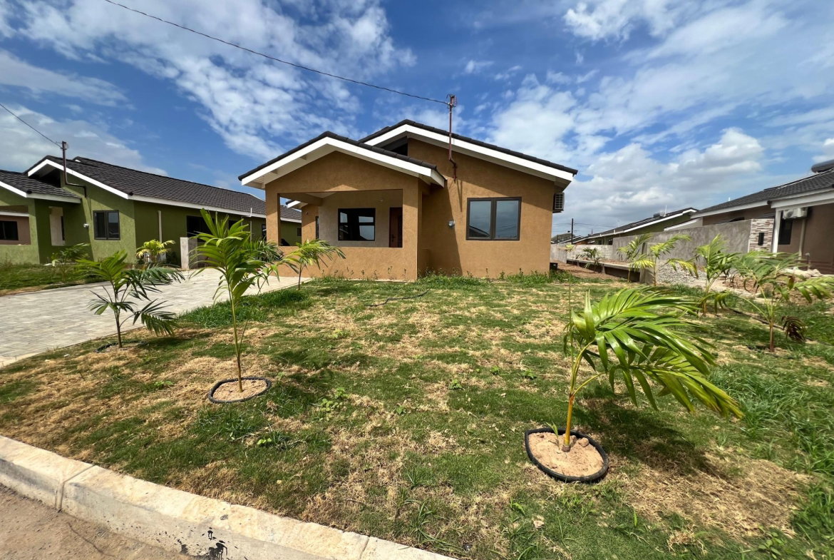 First image of 175 Oak Estate in Bernard Lodge, St. Catherine, Jamaica - property is For Rent