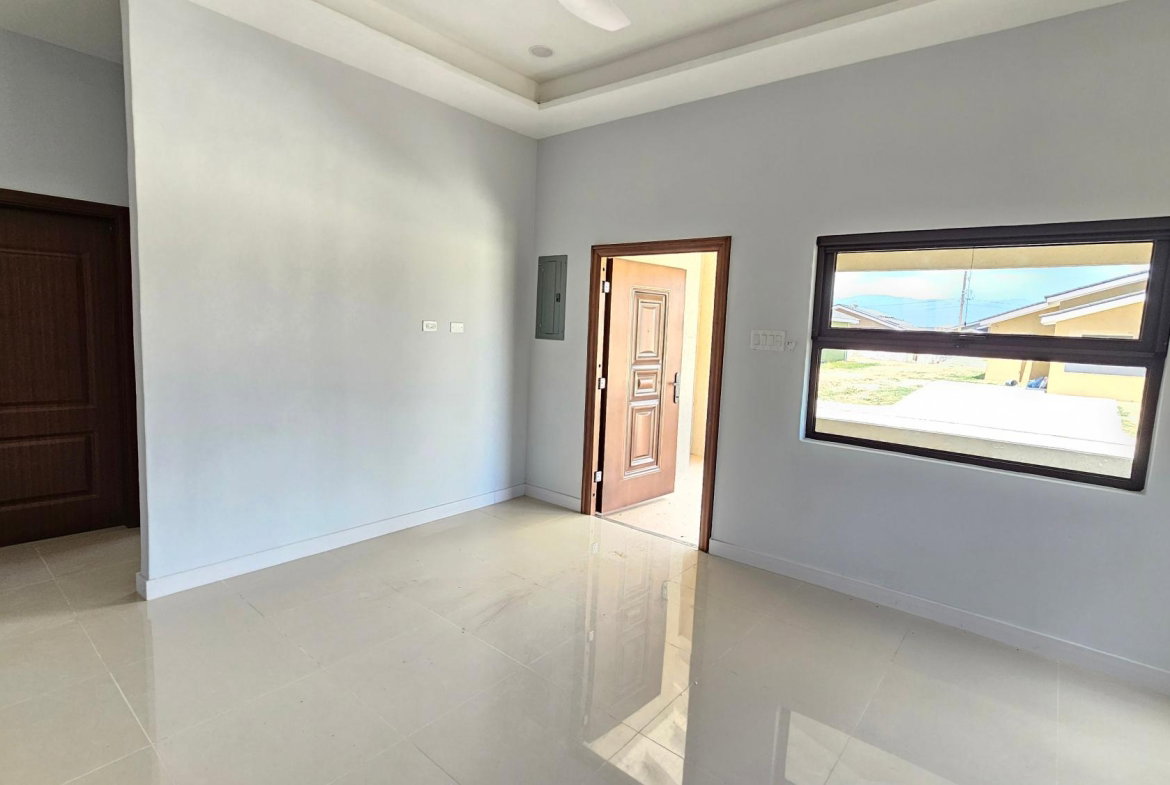 Eighth image of 175 Oak Estate in Bernard Lodge, St. Catherine, Jamaica - property is For Rent