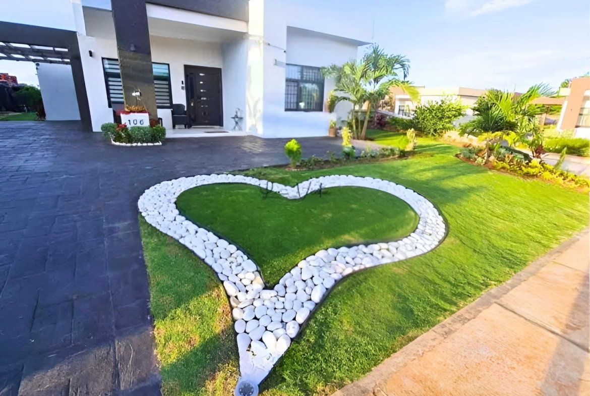 First image of 106 Pyramid Point in Ocho Rios, St. Ann, Jamaica - property is For Sale