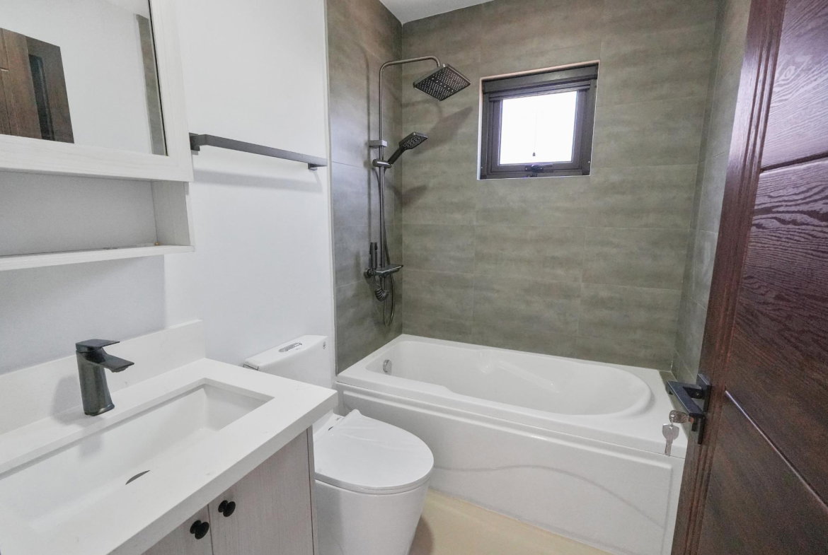 Eleventh image of 3 Oak Estate in Greater Portmore, St. Catherine, Jamaica - property is For Rent