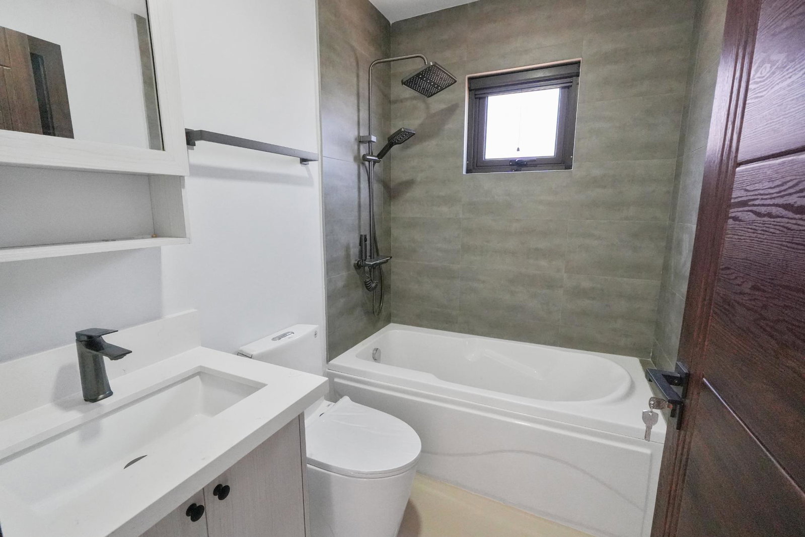 Modern-3-Bedroom-House-for-Rent-in-Oak-Estate-Portmore-St.-Catherine Eleventh image of 3 Oak Estate in Greater Portmore, St. Catherine, Jamaica - property is For Rent