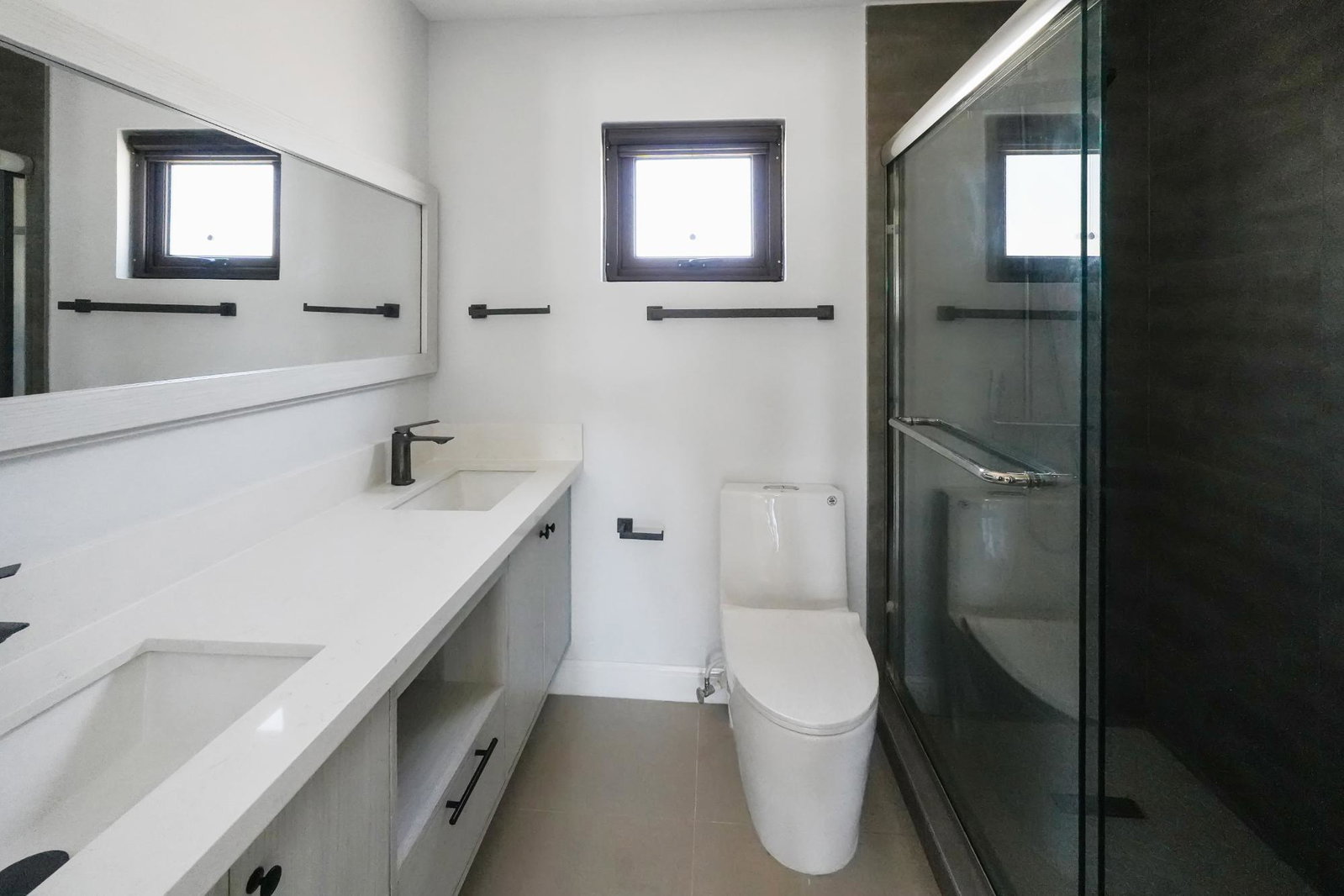 Modern-3-Bedroom-House-for-Rent-in-Oak-Estate-Portmore-St.-Catherine Sixth image of 3 Oak Estate in Greater Portmore, St. Catherine, Jamaica - property is For Rent