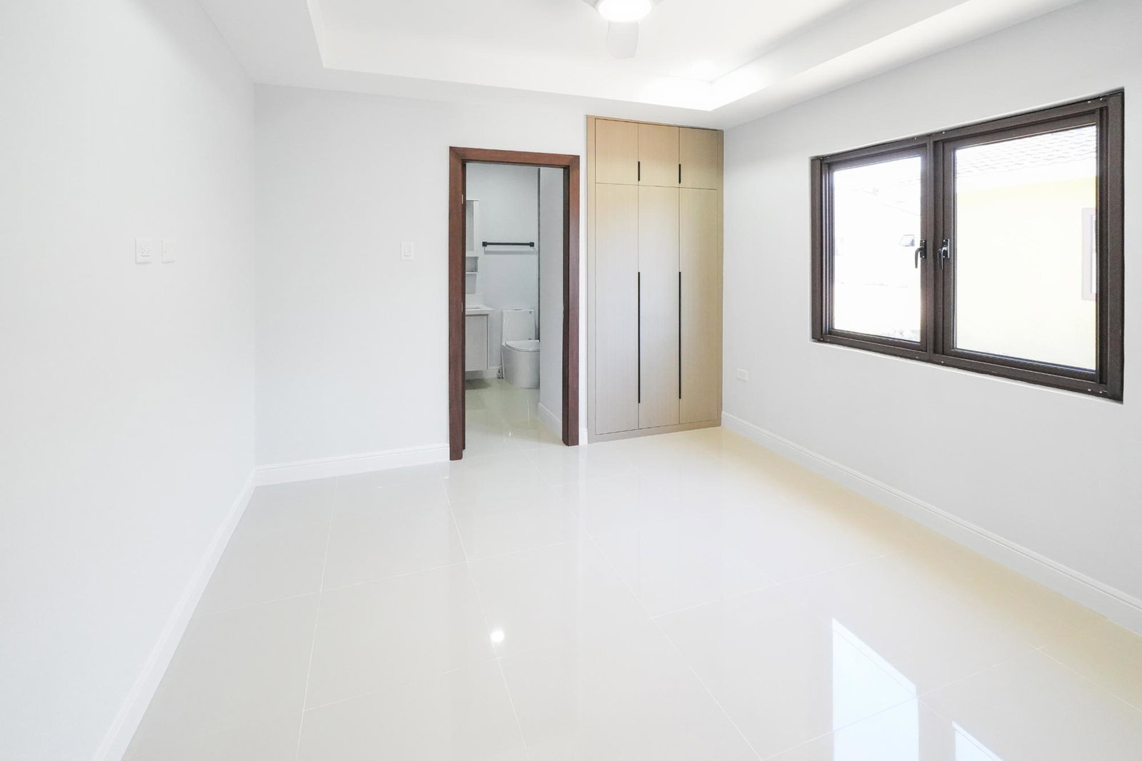 Modern-3-Bedroom-House-for-Rent-in-Oak-Estate-Portmore-St.-Catherine Eighth image of 3 Oak Estate in Greater Portmore, St. Catherine, Jamaica - property is For Rent