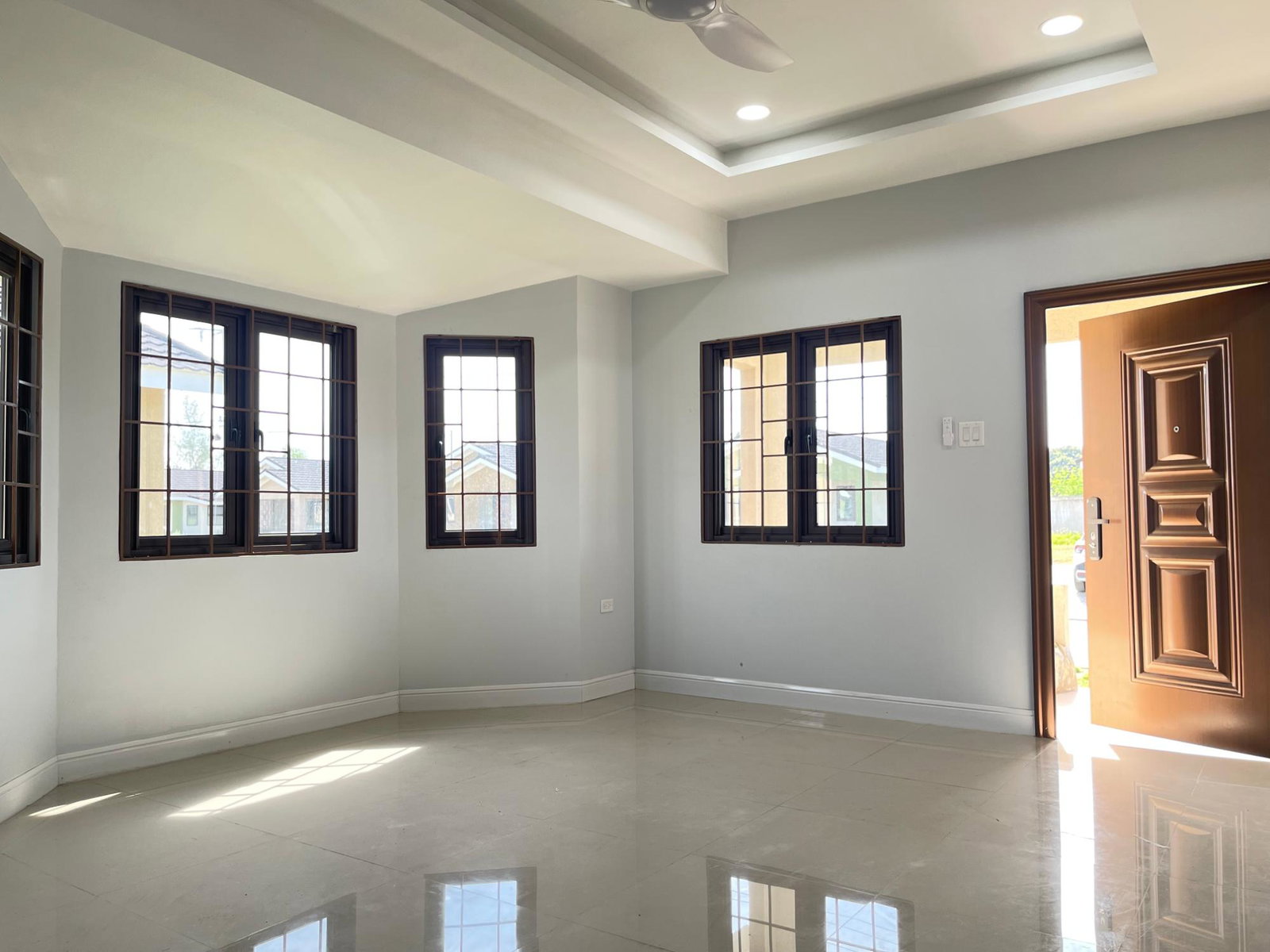 Modern-3-Bedroom-House-for-Rent-in-Oak-Estate-St.-Catherine-Jamaica Sixth image of 470-470 Oak Estate in Portmore Pines, St. Catherine, Jamaica - property is For Rent