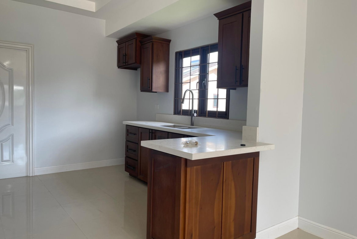 Eighth image of 470-470 Oak Estate in Portmore Pines, St. Catherine, Jamaica - property is For Rent