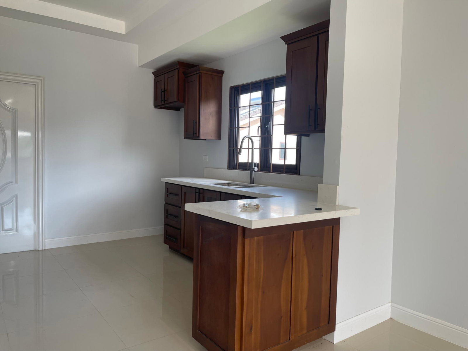 Modern-3-Bedroom-House-for-Rent-in-Oak-Estate-St.-Catherine-Jamaica Eighth image of 470-470 Oak Estate in Portmore Pines, St. Catherine, Jamaica - property is For Rent