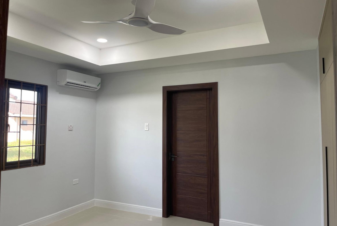 Fourteenth image of 470-470 Oak Estate in Portmore Pines, St. Catherine, Jamaica - property is For Rent