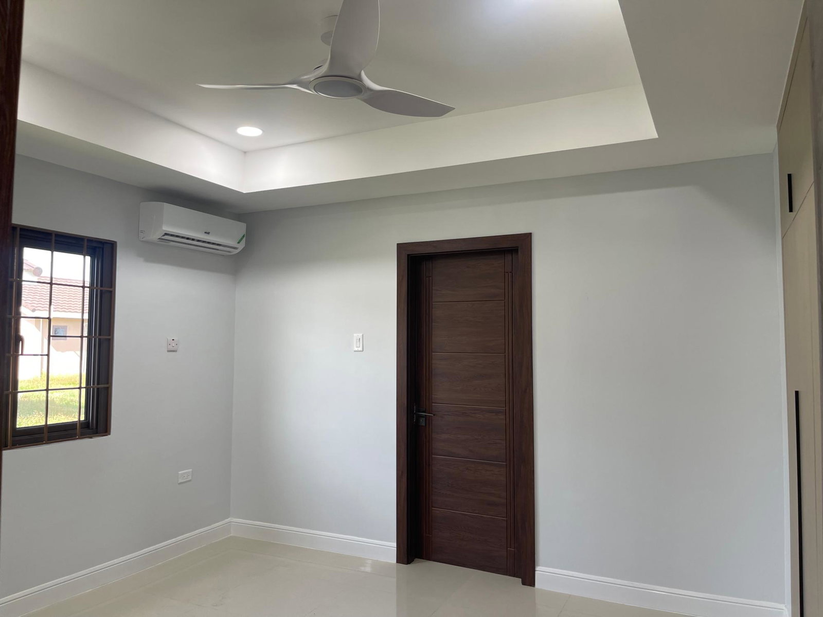 Modern-3-Bedroom-House-for-Rent-in-Oak-Estate-St.-Catherine-Jamaica Fourteenth image of 470-470 Oak Estate in Portmore Pines, St. Catherine, Jamaica - property is For Rent