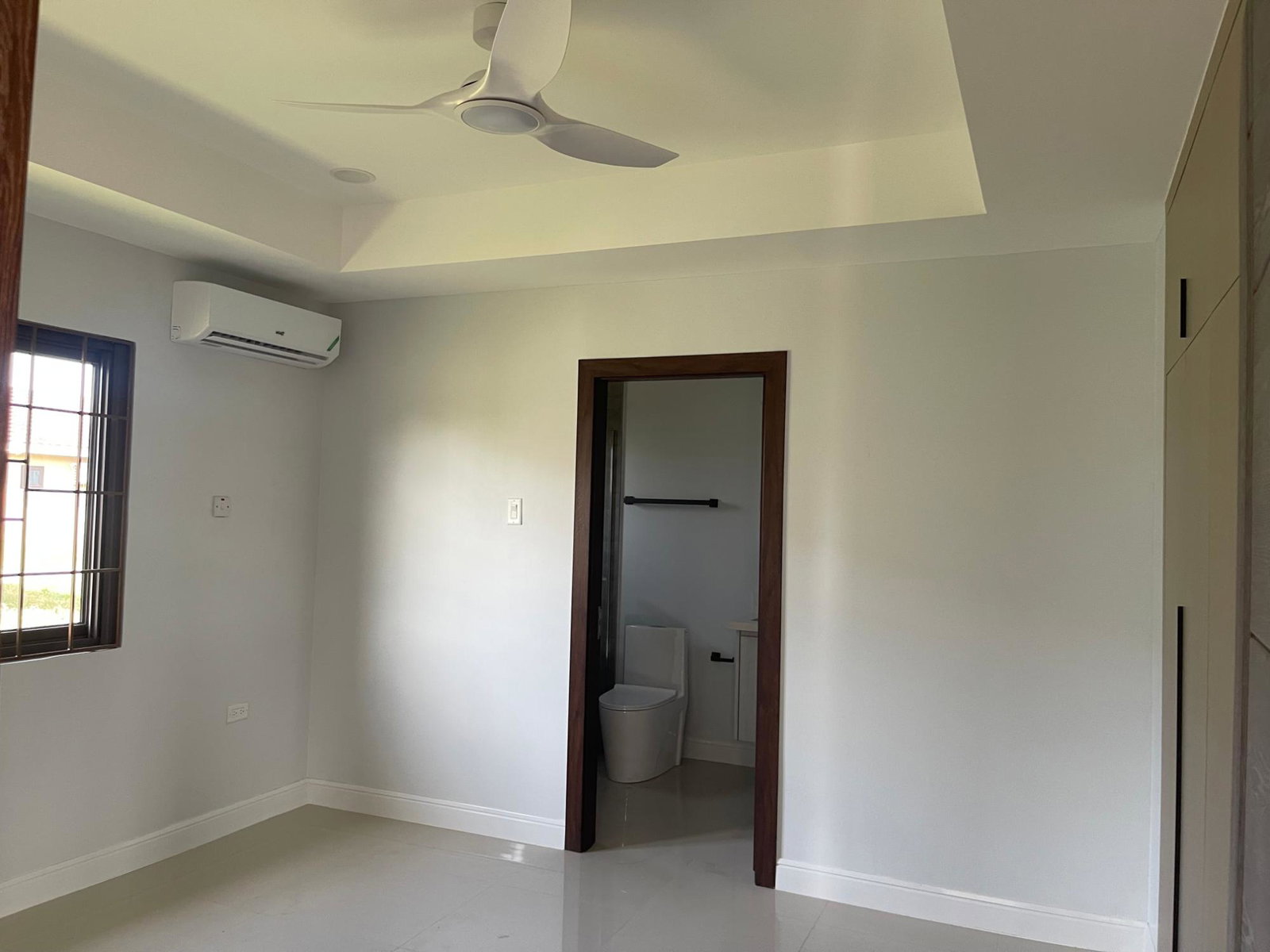 Modern-3-Bedroom-House-for-Rent-in-Oak-Estate-St.-Catherine-Jamaica Sixteenth image of 470-470 Oak Estate in Portmore Pines, St. Catherine, Jamaica - property is For Rent