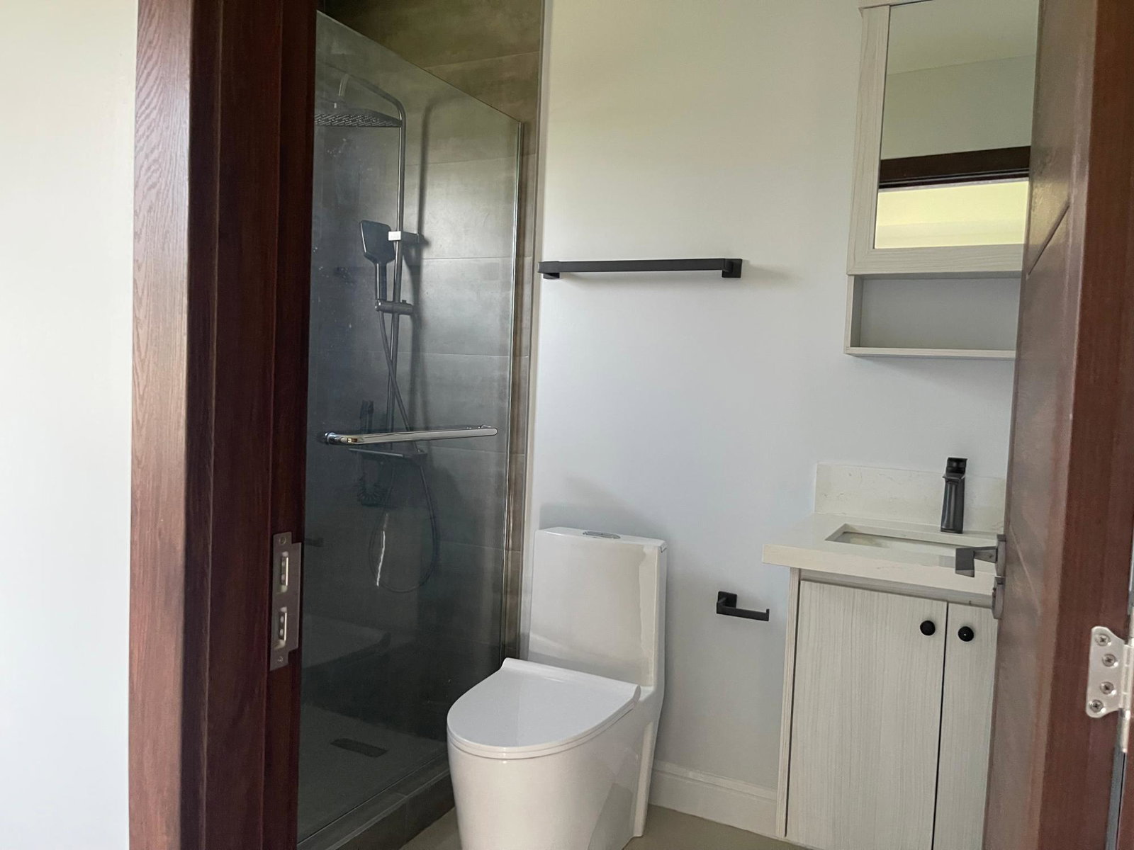 Modern-3-Bedroom-House-for-Rent-in-Oak-Estate-St.-Catherine-Jamaica Seventeenth image of 470-470 Oak Estate in Portmore Pines, St. Catherine, Jamaica - property is For Rent