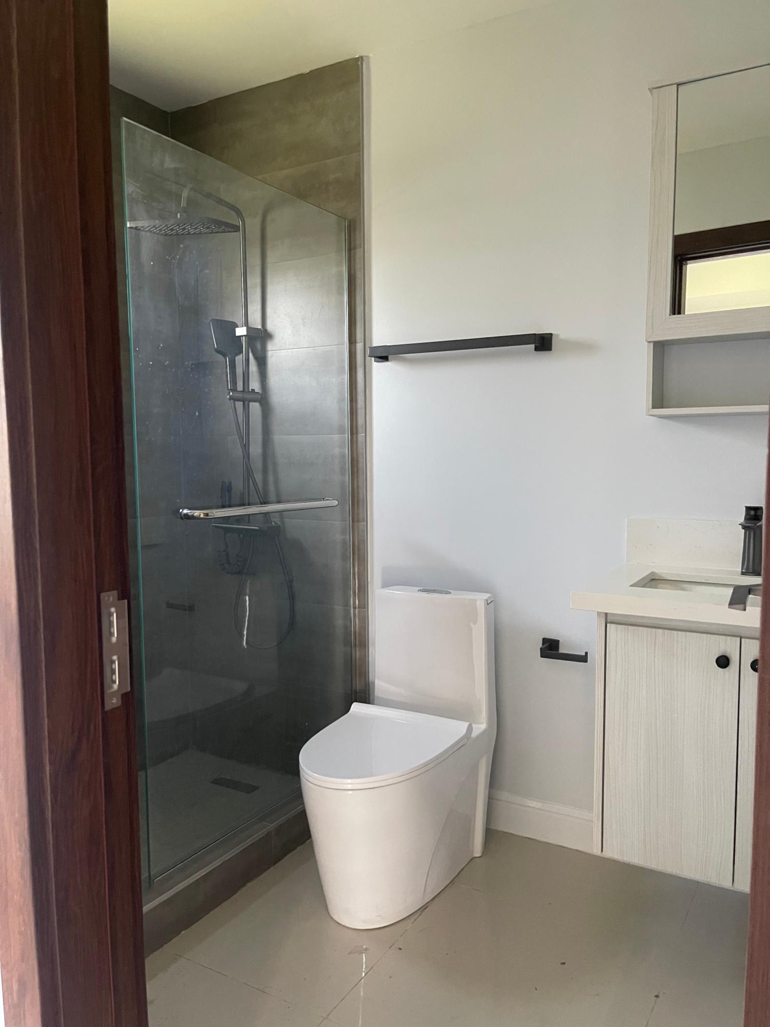 Modern-3-Bedroom-House-for-Rent-in-Oak-Estate-St.-Catherine-Jamaica Eighteenth image of 470-470 Oak Estate in Portmore Pines, St. Catherine, Jamaica - property is For Rent