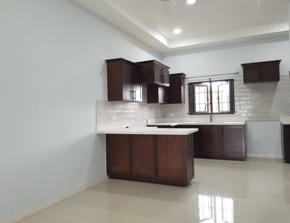 Seventh image of 17 Oak Estate, Bernard Lodge in Bernard Lodge, St. Catherine, Jamaica - property is For Rent