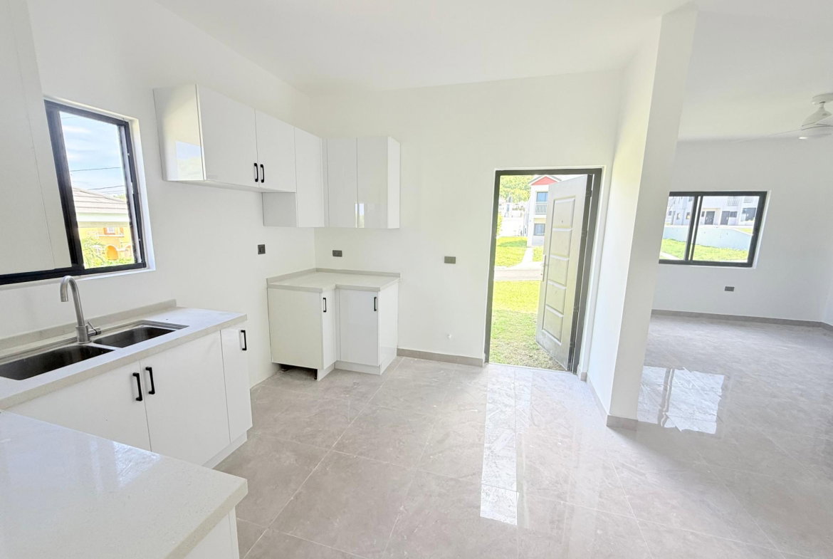 Fifteenth image of 619 Calabash Drive in Runaway Bay, St. Ann, Jamaica - property is For Rent