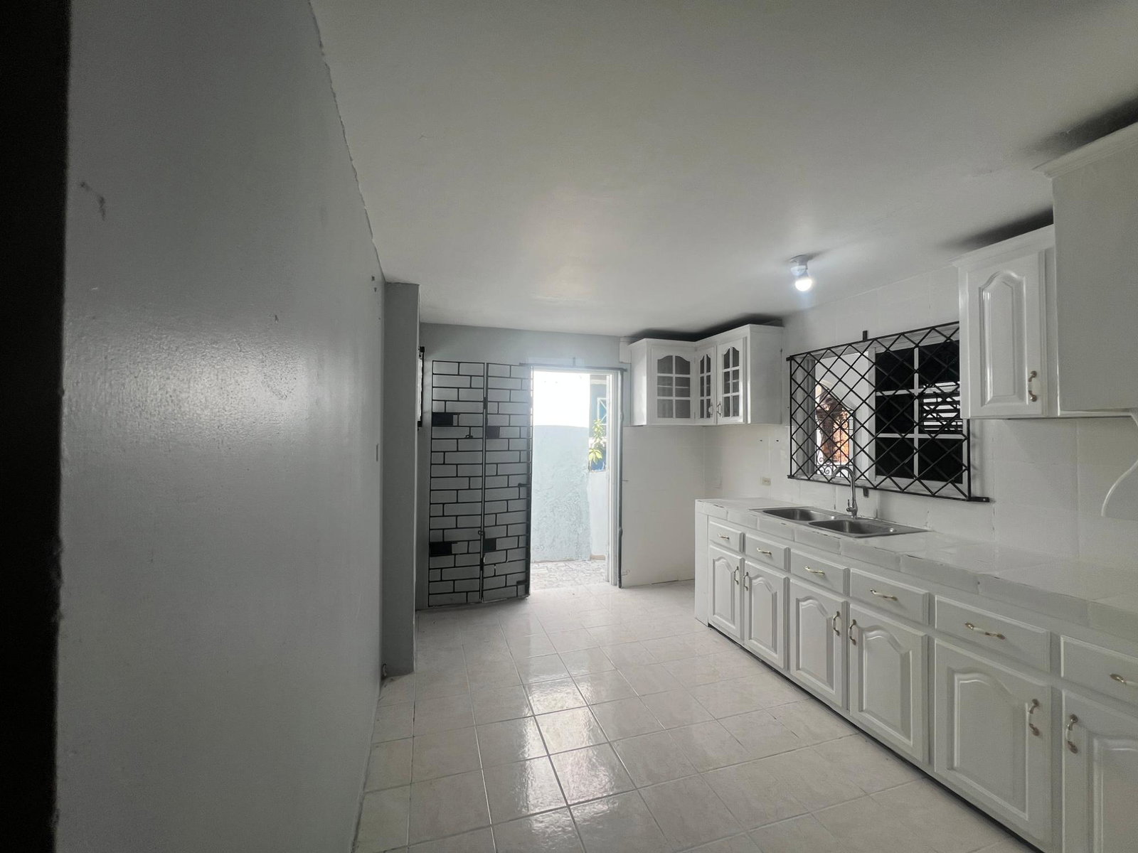 Fourteenth image of 362 14th Avenue, West Cumberl in West Cumberland, St. Catherine, Jamaica - property is For Sale