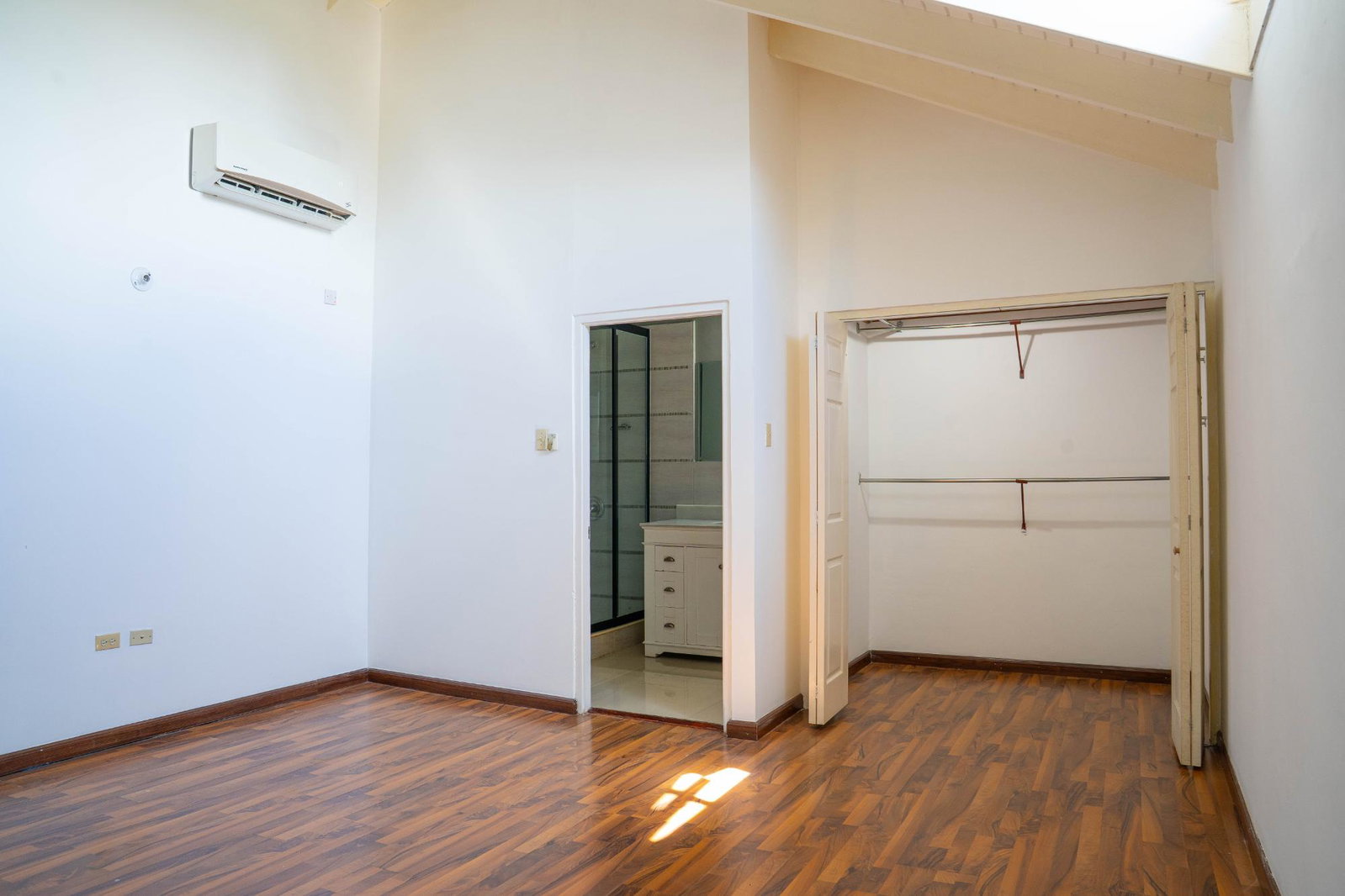 Nineteenth image of 8-7 Dukharan Avenue in Kingston 8, St. Andrew, Jamaica - property is For Sale