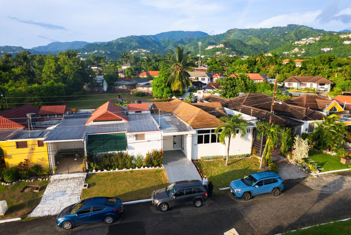 Eighteenth image of 37 Hall Boulevard Aylsham in Kingston 8, St. Andrew, Jamaica - property is For Rent