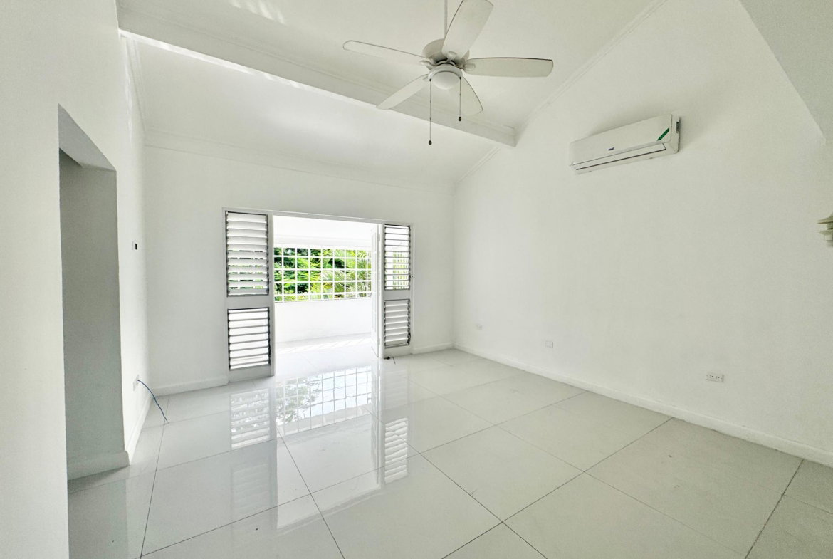 Fifteenth image of 5-4b Jacks Hill Close in Kingston 6, St. Andrew, Jamaica - property is For Rent