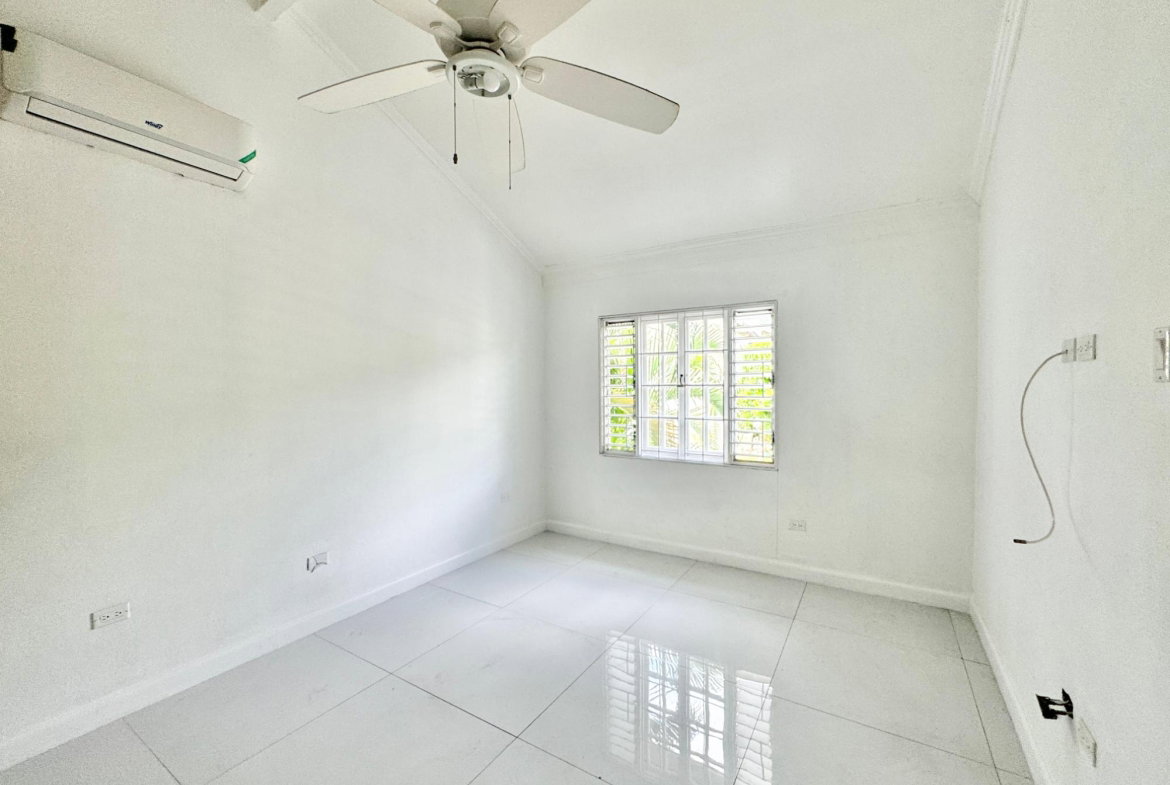 Twenty-First image of 5-4b Jacks Hill Close in Kingston 6, St. Andrew, Jamaica - property is For Rent