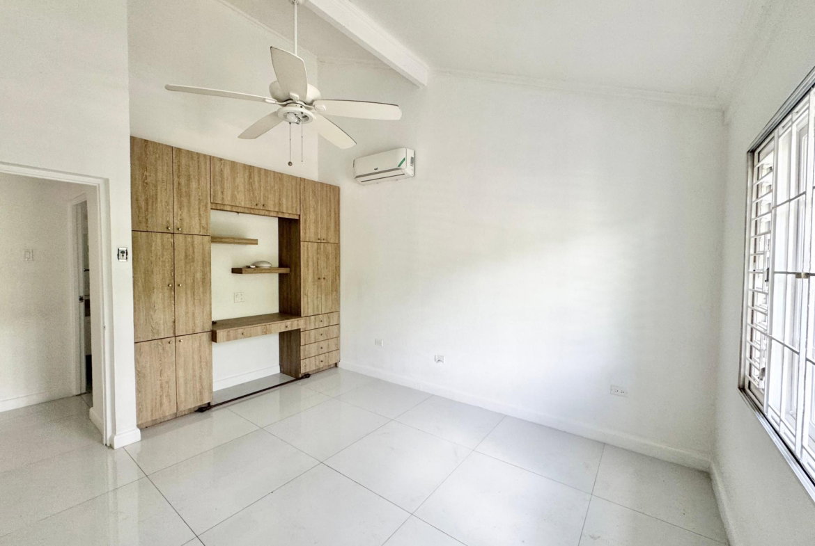 Twenty-Second image of 5-4b Jacks Hill Close in Kingston 6, St. Andrew, Jamaica - property is For Rent