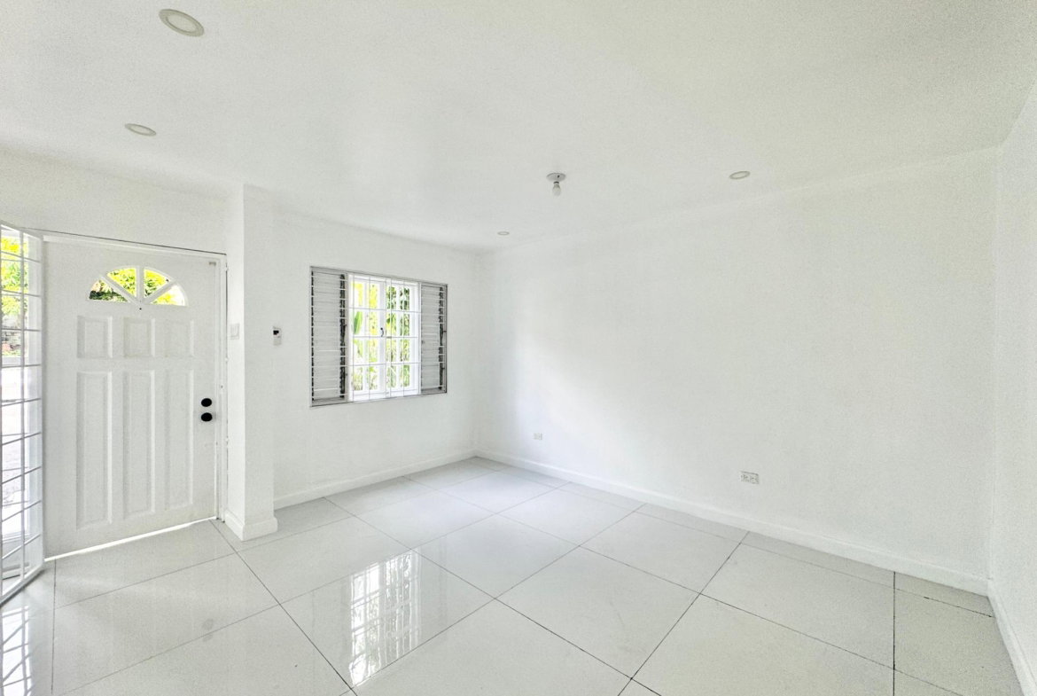 Fifth image of 5-4b Jacks Hill Close in Kingston 6, St. Andrew, Jamaica - property is For Rent