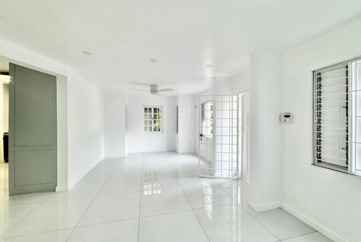 Sixth image of 5-4b Jacks Hill Close in Kingston 6, St. Andrew, Jamaica - property is For Rent