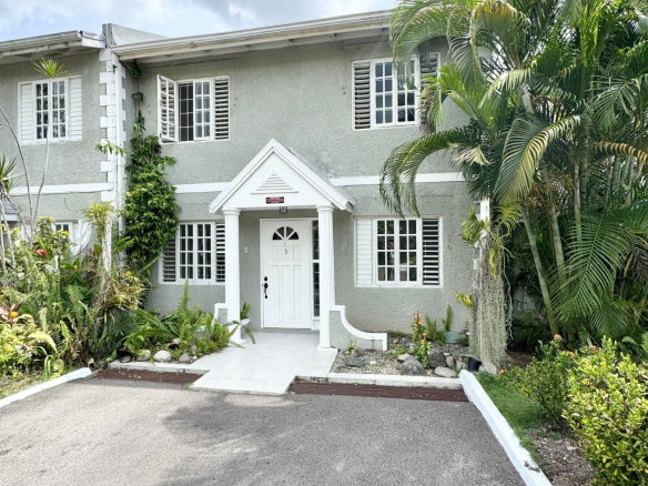 First image of 5-4b Jacks Hill Close in Kingston 6, St. Andrew, Jamaica - property is For Rent