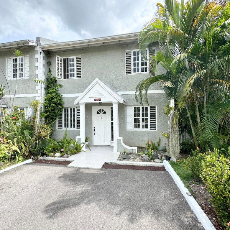 First image of 5-4b Jacks Hill Close in Kingston 6, St. Andrew, Jamaica - property is For Rent