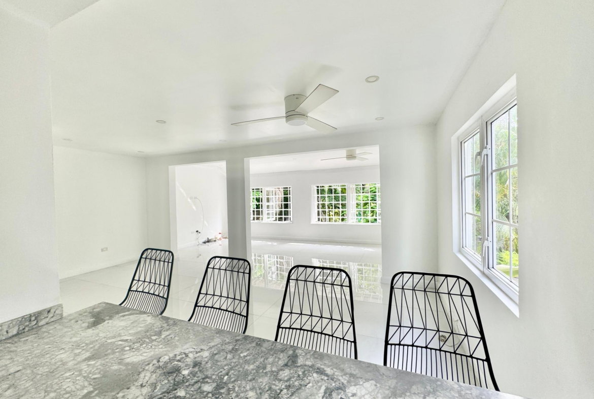 Ninth image of 5-4b Jacks Hill Close in Kingston 6, St. Andrew, Jamaica - property is For Rent