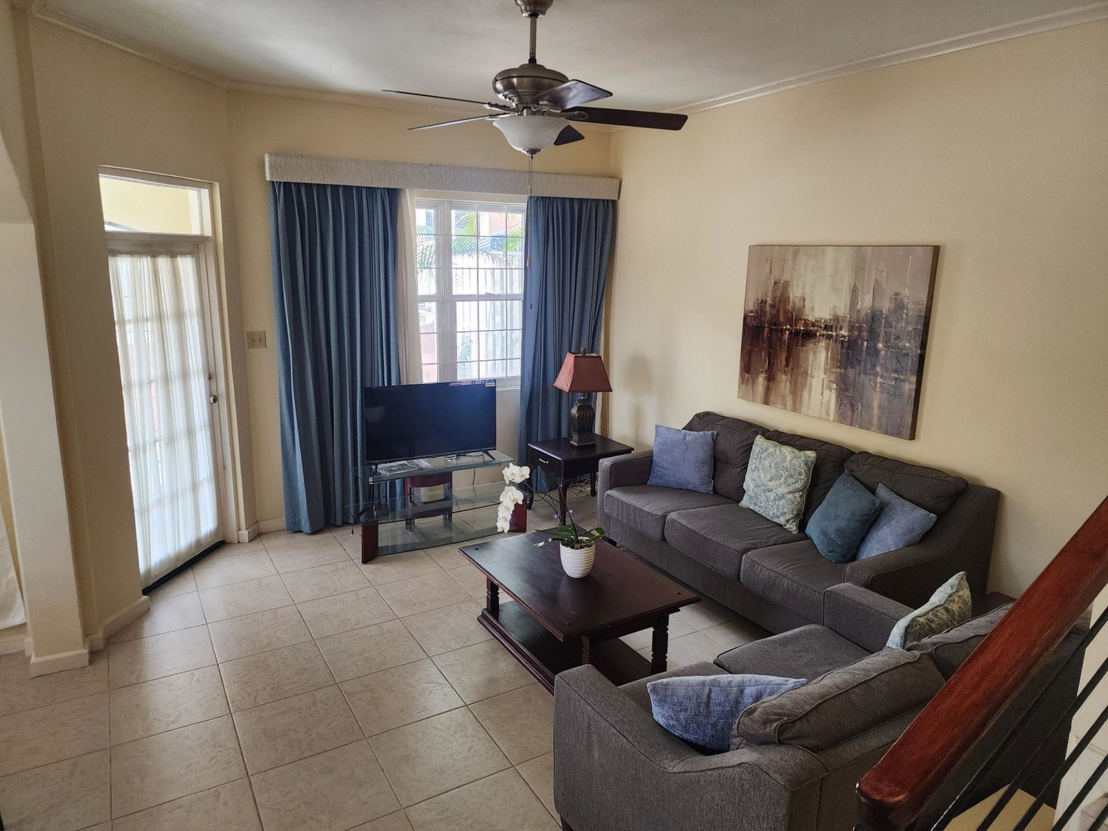 Third image of 9-3-5 Clieveden Avenue in Kingston 6, St. Andrew, Jamaica - property is For Rent