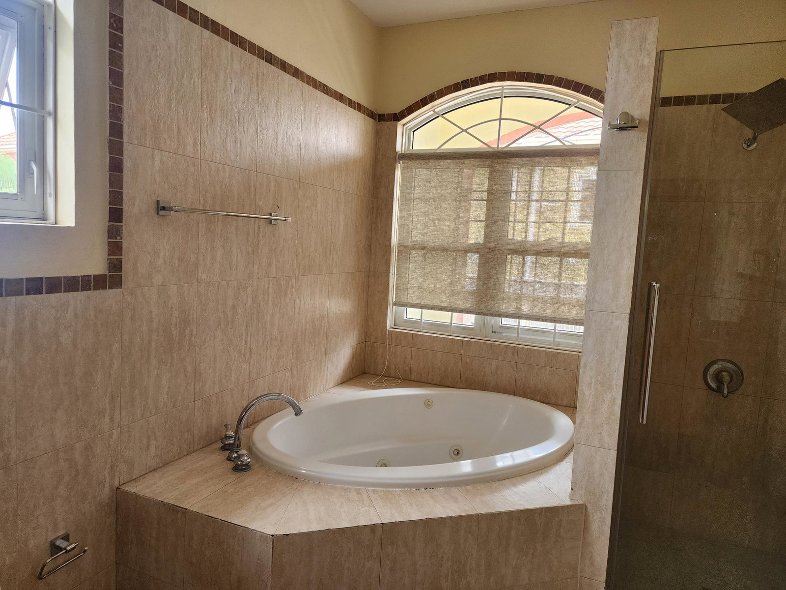 Tenth image of 9-3-5 Clieveden Avenue in Kingston 6, St. Andrew, Jamaica - property is For Rent