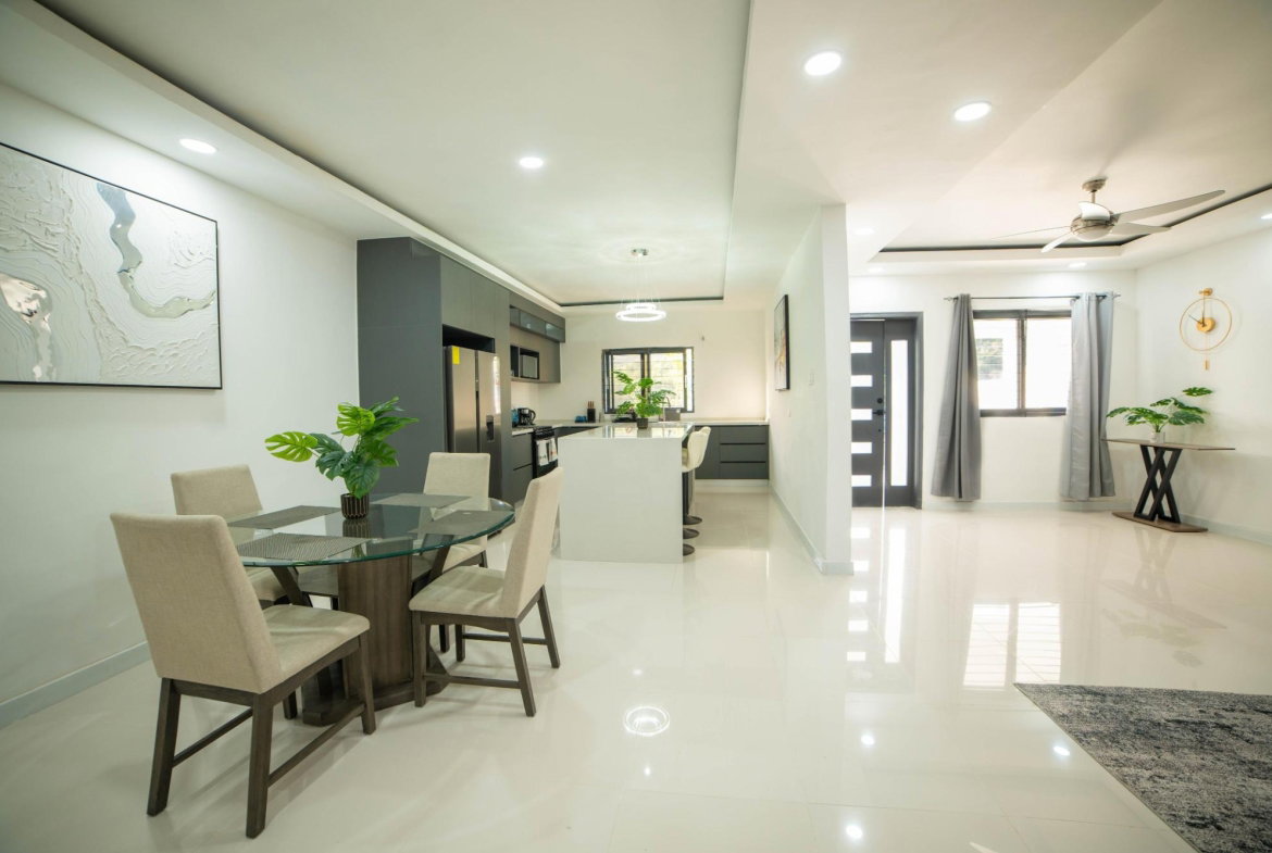 Seventh image of th 4- Ocho Rios Country Club in Ocho Rios, St. Ann, Jamaica - property is For Sale