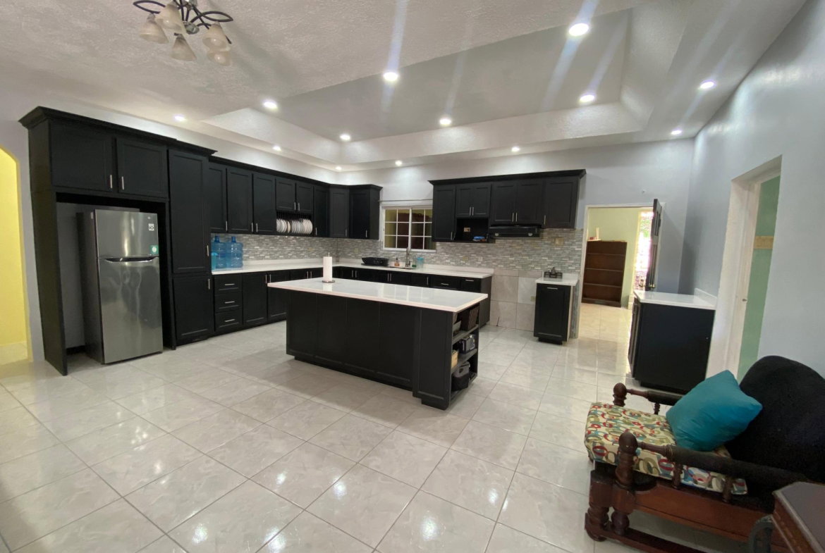 Sixth image of 7 Belvedere Road, Red Hills in Red Hills, St. Andrew, Jamaica - property is For Rent