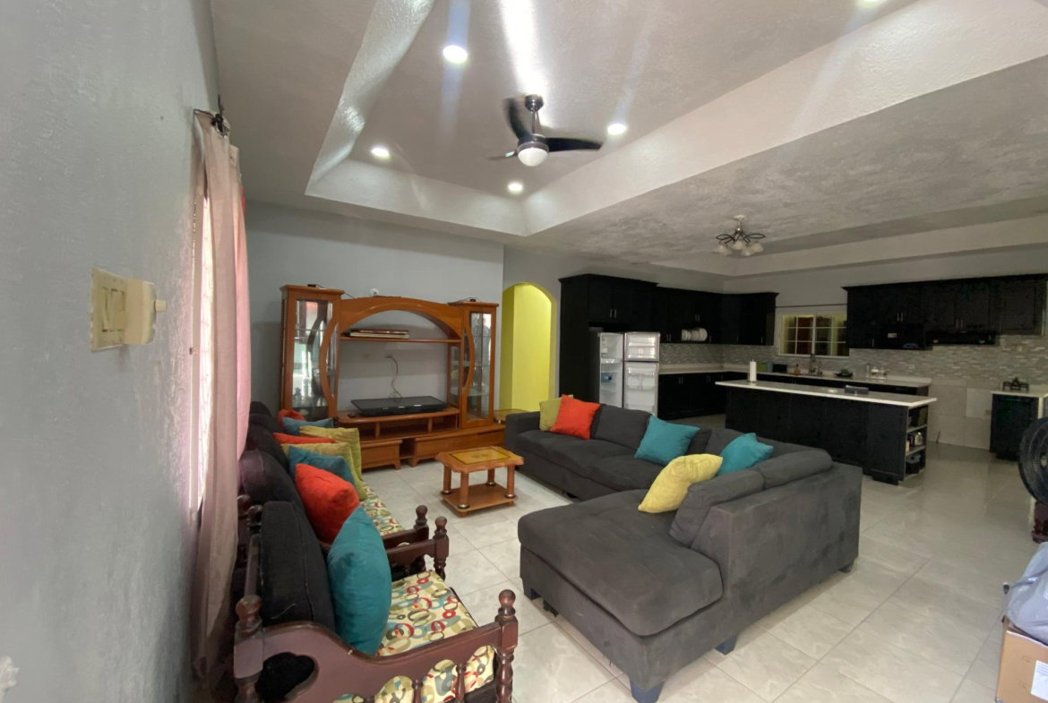 Ninth image of 7 Belvedere Road, Red Hills in Red Hills, St. Andrew, Jamaica - property is For Rent
