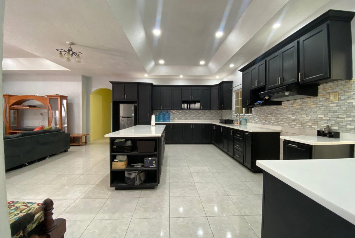 Tenth image of 7 Belvedere Road, Red Hills in Red Hills, St. Andrew, Jamaica - property is For Rent