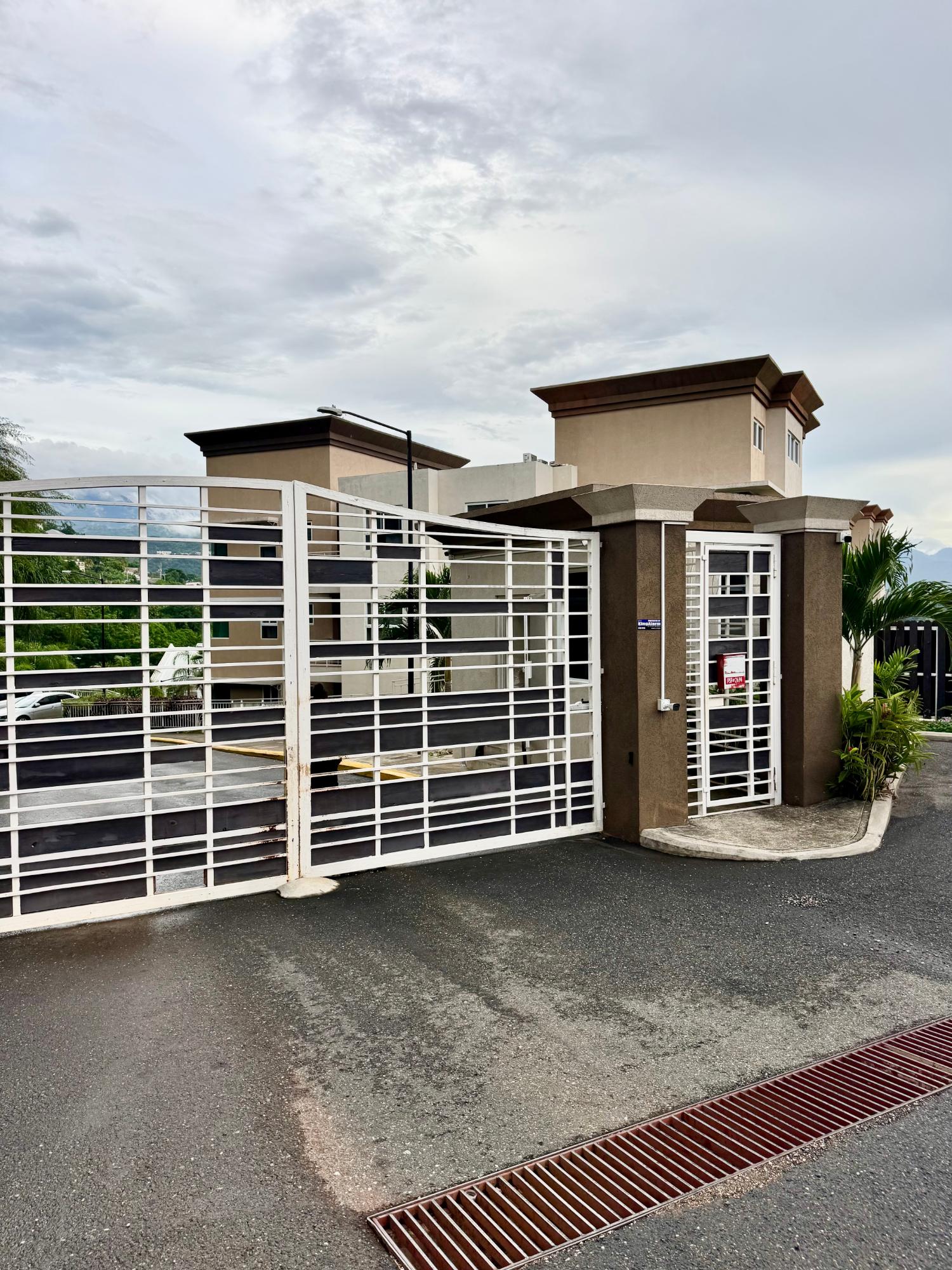 Nineteenth image of 3 Stanley Terrace in Kingston 19, St. Andrew, Jamaica - property is For Sale