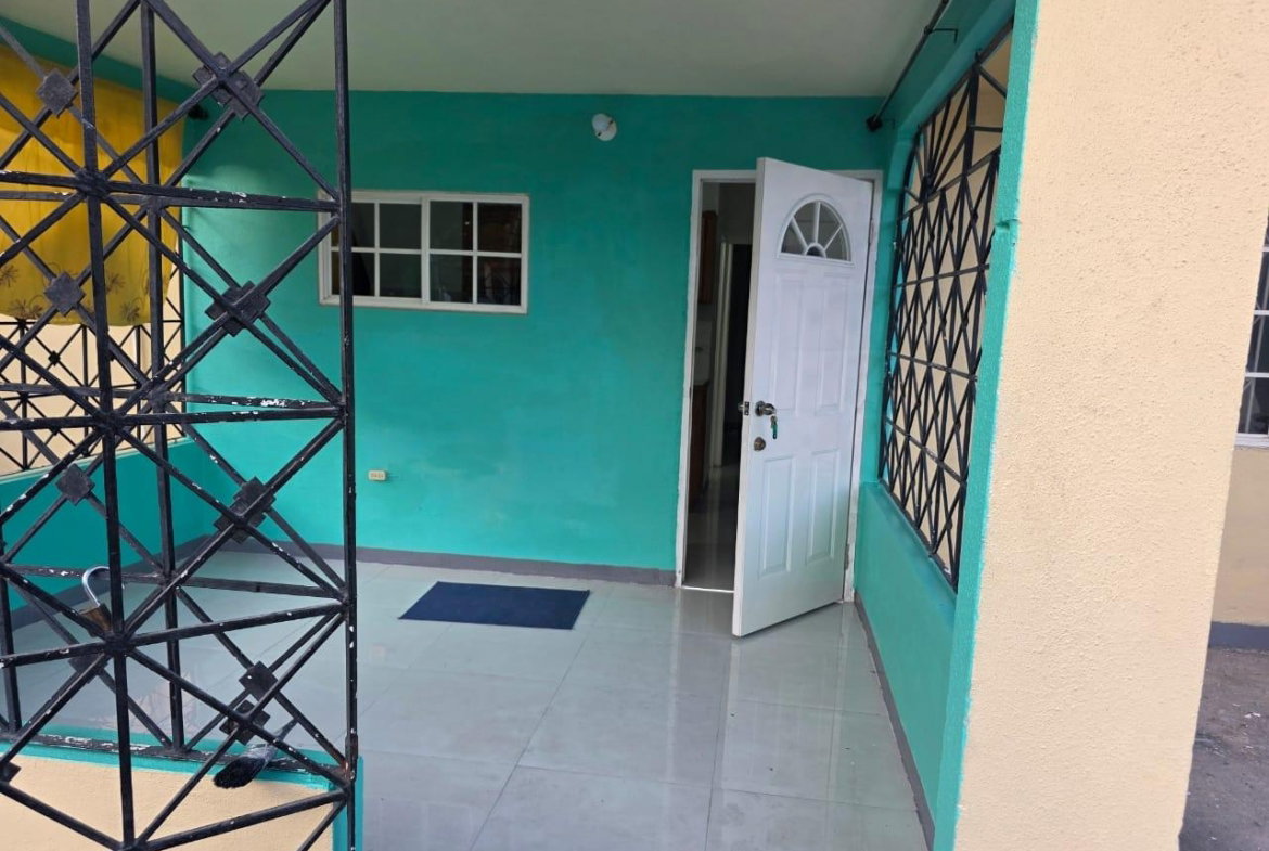 Fifth image of 394-14th Ave West Cumberland in Gregory Park, St. Catherine, Jamaica - property is For Rent