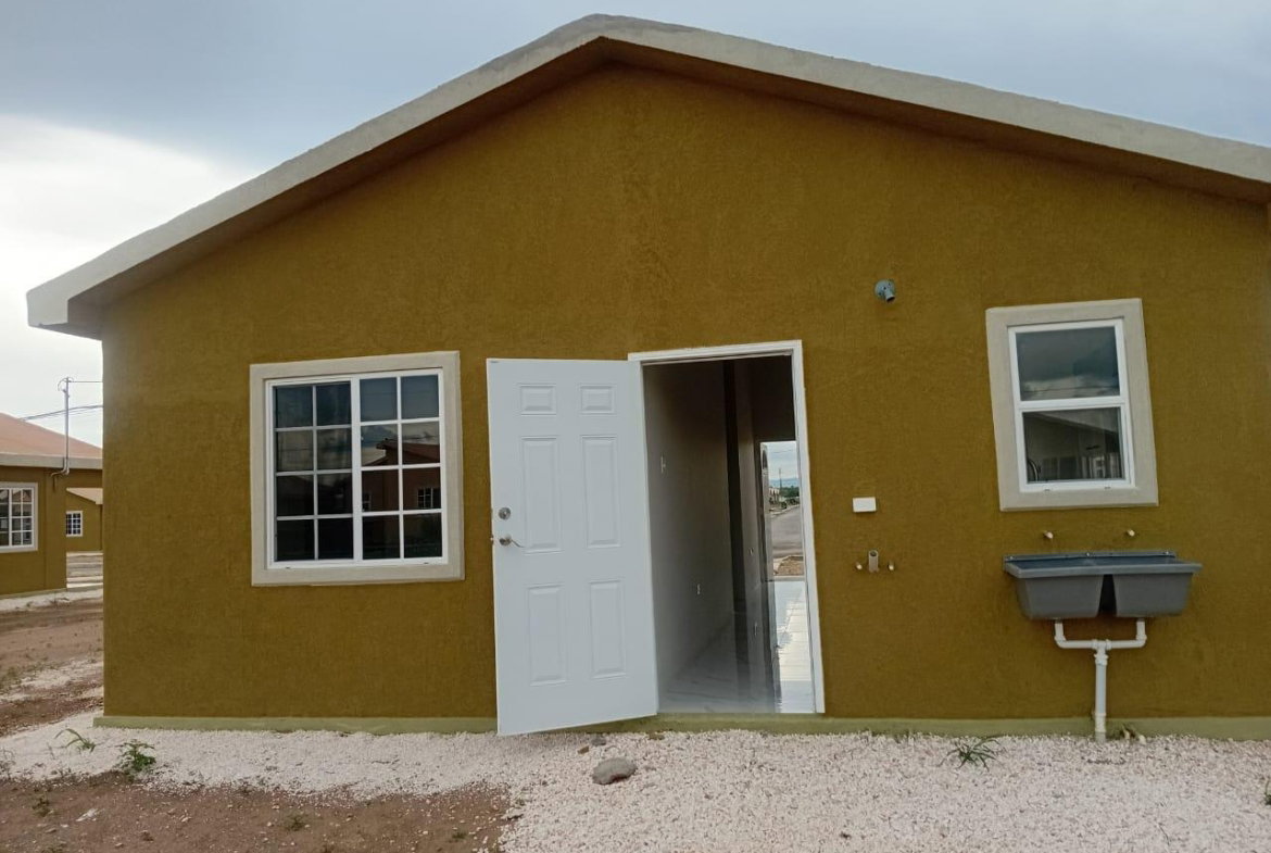 Thirteenth image of 939 40 Cayenne Crescent, Phoe in Phoenix Park, St. Catherine, Jamaica - property is For Sale