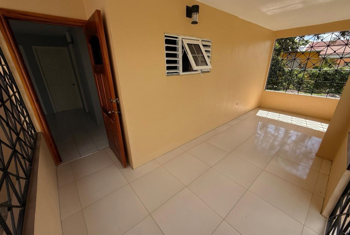 Third image of 412-5th av Eltham Acres in Spanish Town, St. Catherine, Jamaica - property is For Rent
