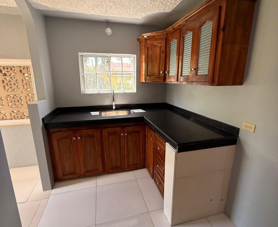 Sixth image of 412-5th av Eltham Acres in Spanish Town, St. Catherine, Jamaica - property is For Rent