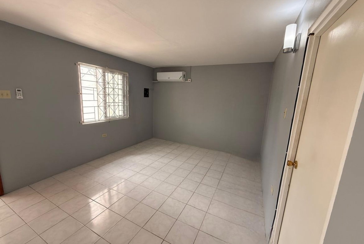 Tenth image of 412-5th av Eltham Acres in Spanish Town, St. Catherine, Jamaica - property is For Rent